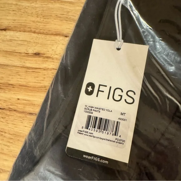 Figs Gray Scrub Set - Picture 2 of 5